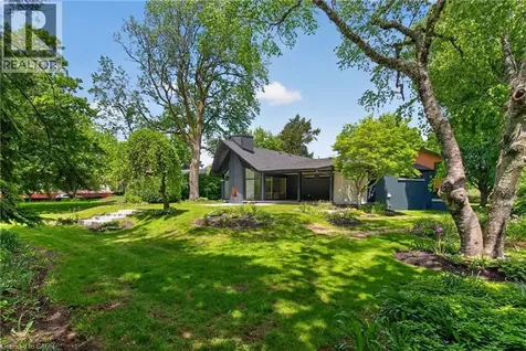 274 Mountain Brow Boulevard Hamilton ON L8T 1A6