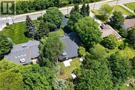 274 Mountain Brow Boulevard Hamilton ON L8T 1A6