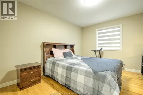 160 Branton Crescent Tecumseh ON N9K 1E6