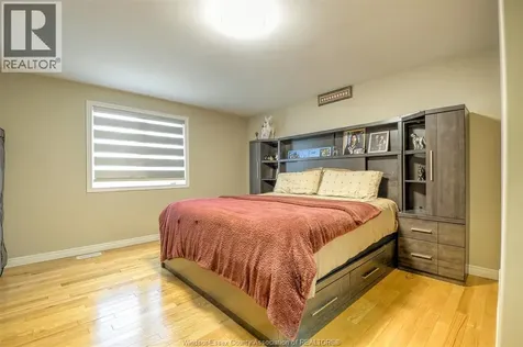 160 Branton Crescent Tecumseh ON N9K 1E6