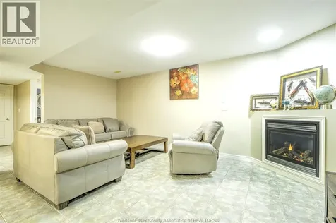 160 Branton Crescent Tecumseh ON N9K 1E6