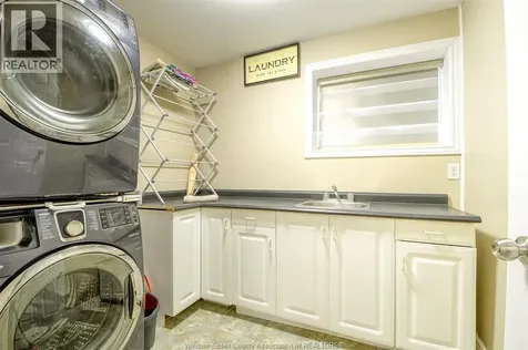 160 Branton Crescent Tecumseh ON N9K 1E6