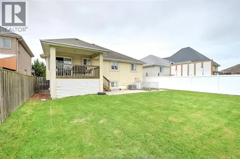 160 Branton Crescent Tecumseh ON N9K 1E6