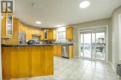 160 Branton Crescent Tecumseh ON N9K 1E6