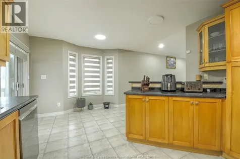 160 Branton Crescent Tecumseh ON N9K 1E6