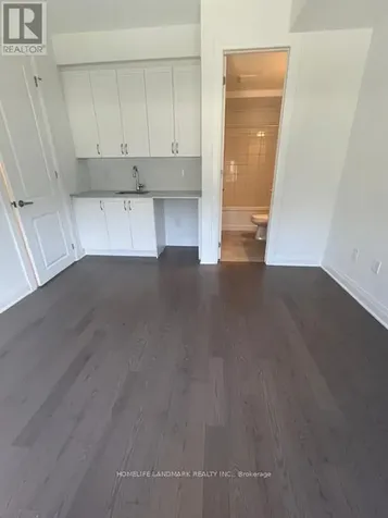 7 Wisla Avenue Markham ON L6C 3M1