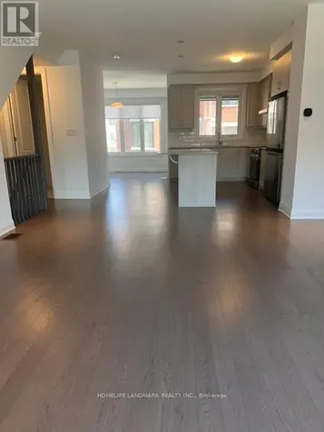 7 Wisla Avenue Markham ON L6C 3M1