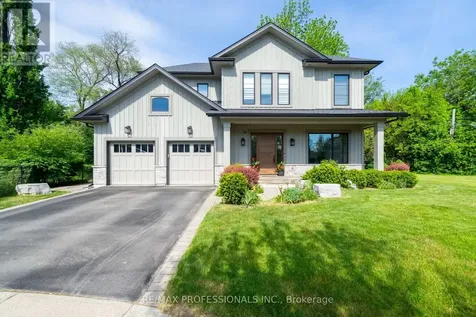 18 Florence Drive Oakville (co Central) ON L6K 1V6