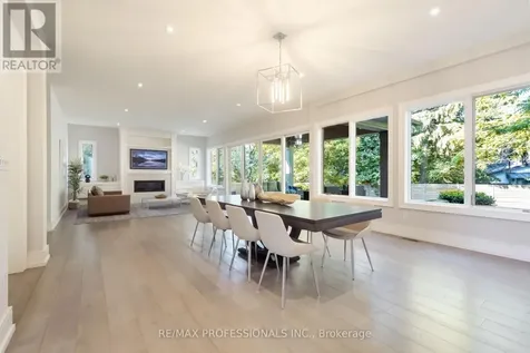 18 Florence Drive Oakville (co Central) ON L6K 1V6