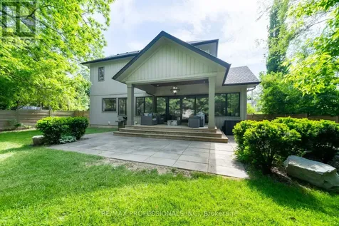 18 Florence Drive Oakville (co Central) ON L6K 1V6