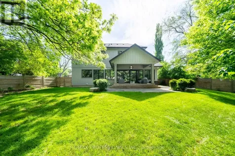 18 Florence Drive Oakville (co Central) ON L6K 1V6