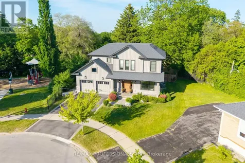 18 Florence Drive Oakville (co Central) ON L6K 1V6