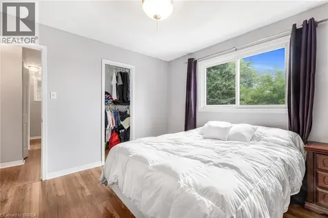 37 Rose Court Paris ON N3L 3T9