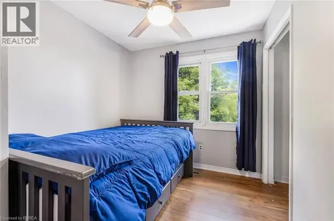 37 Rose Court Paris ON N3L 3T9