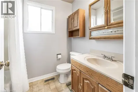 37 Rose Court Paris ON N3L 3T9