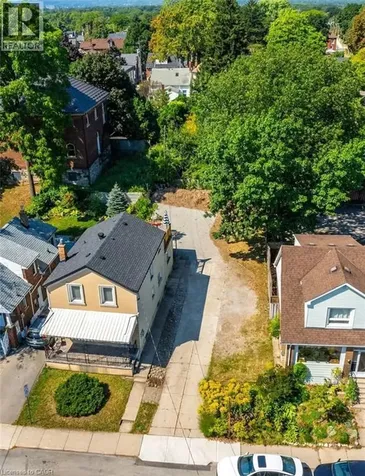 153 Strathcona Avenue North Hamilton ON L8R 3C4