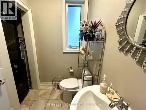 9 Greenwood Forest Road Oro-medonte ON L0L 2E0