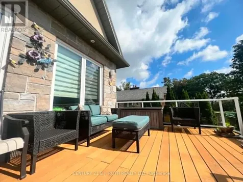 9 Greenwood Forest Road Oro-medonte ON L0L 2E0