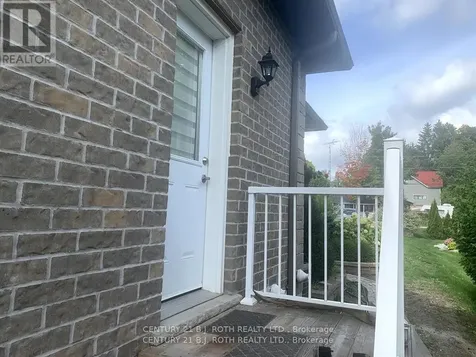 9 Greenwood Forest Road Oro-medonte ON L0L 2E0
