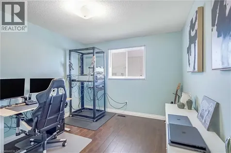 8 Brantdale Avenue Hamilton ON L9C 1B7