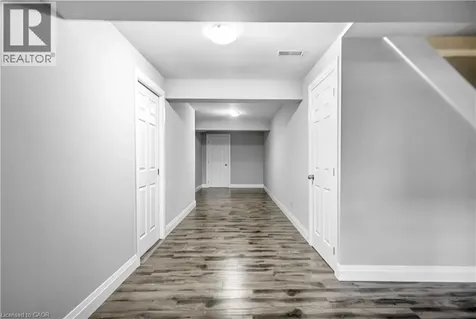 8 Brantdale Avenue Hamilton ON L9C 1B7