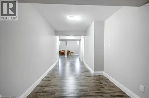 8 Brantdale Avenue Hamilton ON L9C 1B7