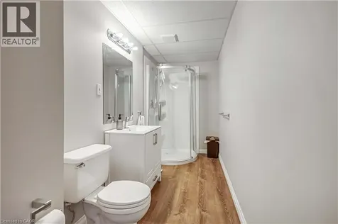 8 Brantdale Avenue Hamilton ON L9C 1B7
