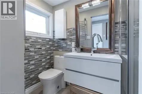 193 Pine Cove Road Burlington ON L7N 1W1