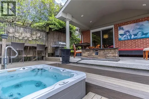 193 Pine Cove Road Burlington ON L7N 1W1