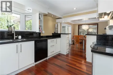 193 Pine Cove Road Burlington ON L7N 1W1