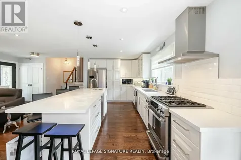 2497 Wyatt Street Oakville (br Bronte) ON L6L 2M7