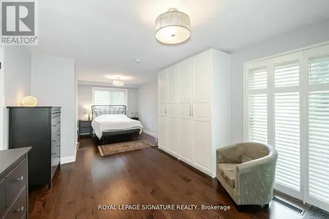 2497 Wyatt Street Oakville (br Bronte) ON L6L 2M7