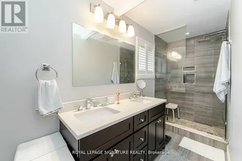 2497 Wyatt Street Oakville (br Bronte) ON L6L 2M7