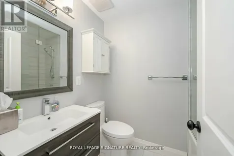 2497 Wyatt Street Oakville (br Bronte) ON L6L 2M7