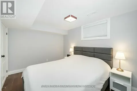2497 Wyatt Street Oakville (br Bronte) ON L6L 2M7