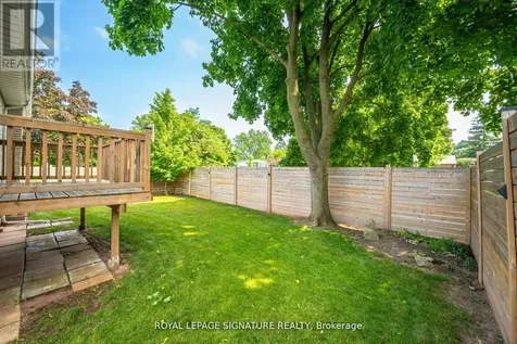 2497 Wyatt Street Oakville (br Bronte) ON L6L 2M7