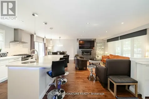 2497 Wyatt Street Oakville (br Bronte) ON L6L 2M7