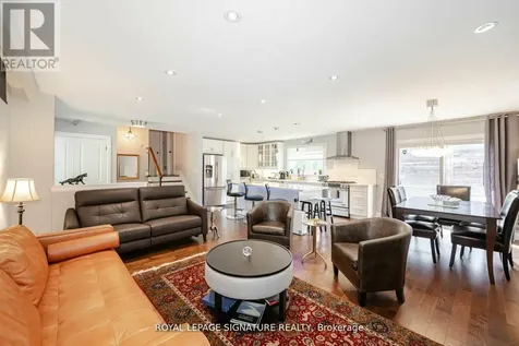 2497 Wyatt Street Oakville (br Bronte) ON L6L 2M7