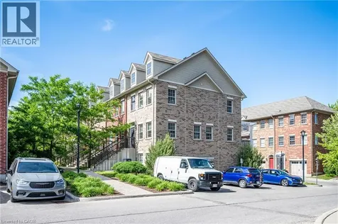 5 Whitehaven Lane Kitchener ON N2H 0B3
