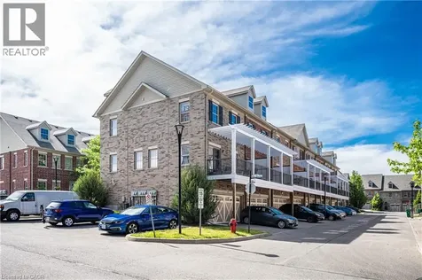 5 Whitehaven Lane Kitchener ON N2H 0B3