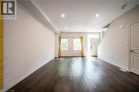 5 Whitehaven Lane Kitchener ON N2H 0B3