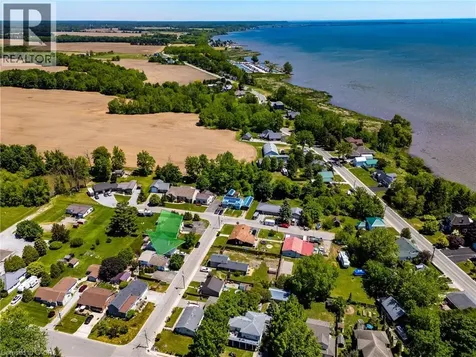 21 Centre Street Port Rowan ON N0E 1M0