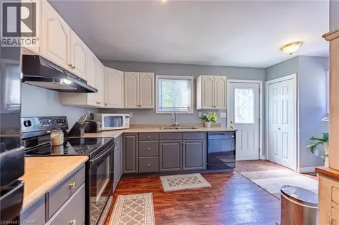 21 Centre Street Port Rowan ON N0E 1M0