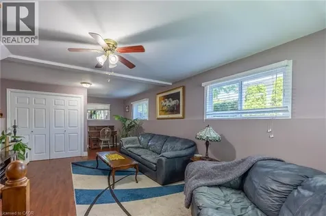 21 Centre Street Port Rowan ON N0E 1M0