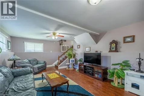 21 Centre Street Port Rowan ON N0E 1M0