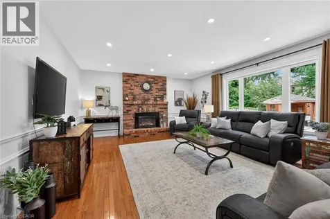 32 Symphony Place Ancaster ON L9G 4V6