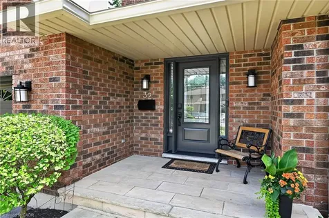 32 Symphony Place Ancaster ON L9G 4V6