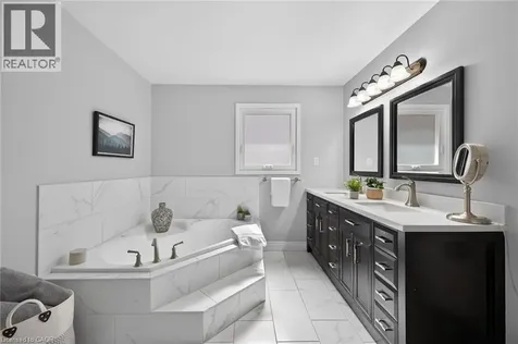 32 Symphony Place Ancaster ON L9G 4V6