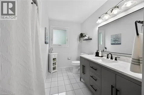 32 Symphony Place Ancaster ON L9G 4V6