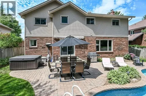 32 Symphony Place Ancaster ON L9G 4V6
